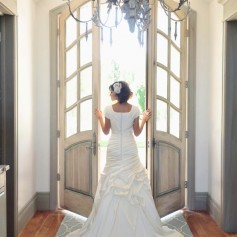 23 modest_wedding_dresses_6_of_23